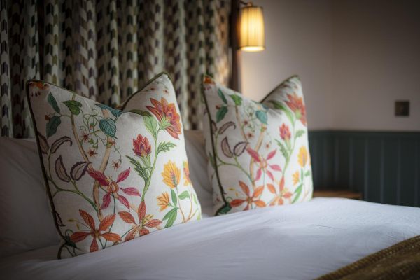 Monkstadt 1745 Room 22 Beaton's Sea View Garden Suite